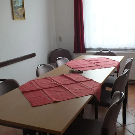 Zwei Bett Zimmer Pruchten Zewnętrze zdjęcie